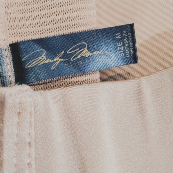 Marilyn Monroe Tummy Support Skirt Shapewear- Size M - Picture 5 of 6